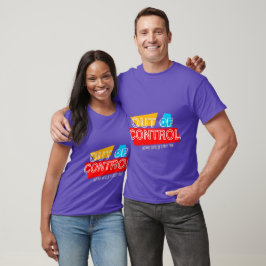 Camiseta Out of Control – Bold Typography Statement Design