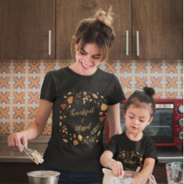 Camiseta Outono Agradecido e Abençoado Folhas Caem Dia de A