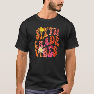 Camiseta Outono SEXTO GRAU VIBES Professor Peace Love 6 Gr