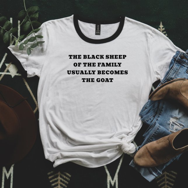 Camiseta Ovelha Negra Torna-Se O Capim (Criador carregado)