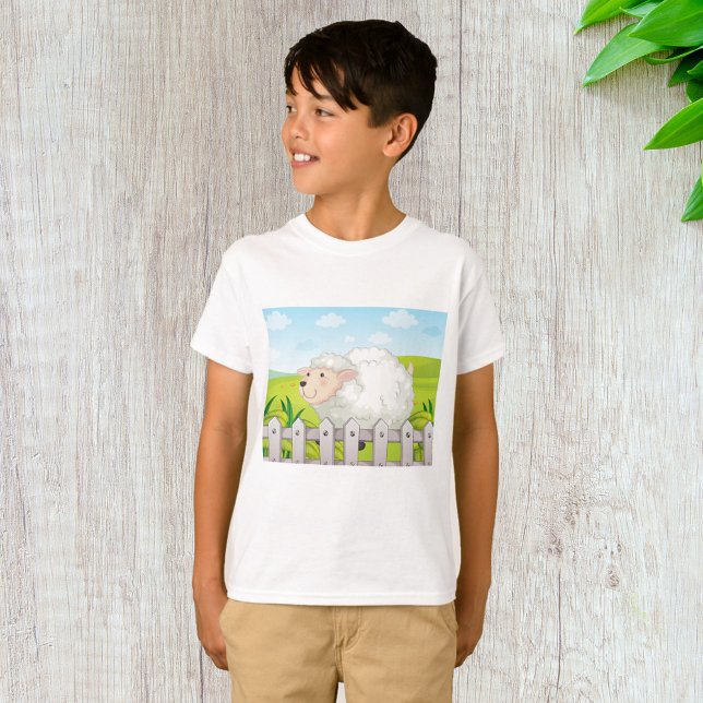 Camiseta Ovelha Sorridente no Campo Ensolarado (Criador carregado)