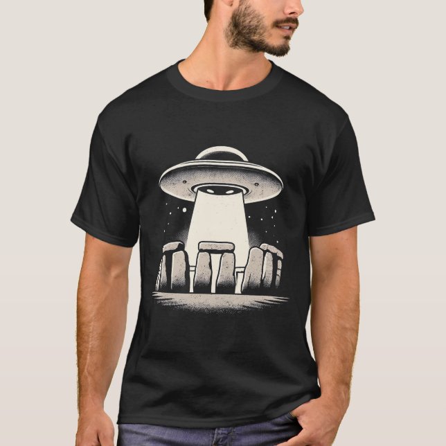 Camiseta OVNI em Stonehenge (Frente)