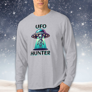 Camiseta OVNI Hunter   Ai Art com OVNI e Alienígena