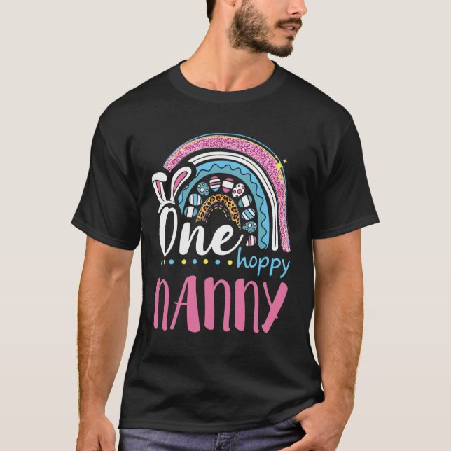 Camiseta Ovos de Páscoa Arco-íris Leopardo Orelhas de Coelh (Frente)