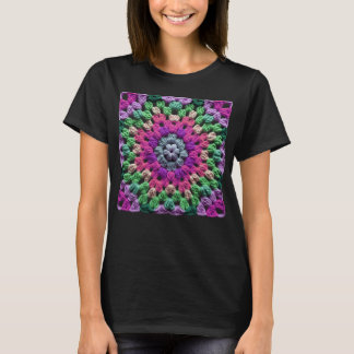 Camiseta Padrão de Croché Granny Square Anos Setenta Retro