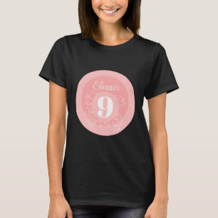 Camiseta Padrão de Flores Silvestres Brancas Fofas em Rosa