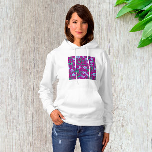 Camiseta Padrão Floral Roxo com Flores Azuis
