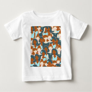 Camiseta Padrão sem costura com garotas negras e brancas