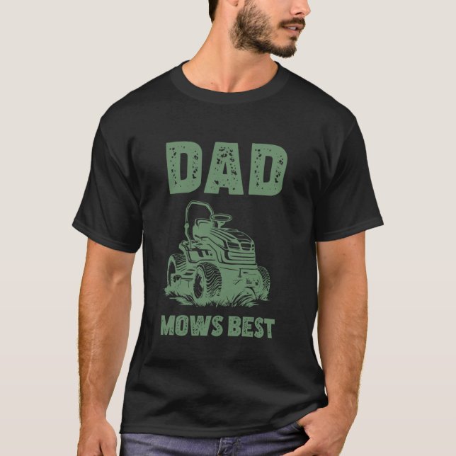 Camiseta Pai Corta grama Pai Retro Cortando grama (Frente)