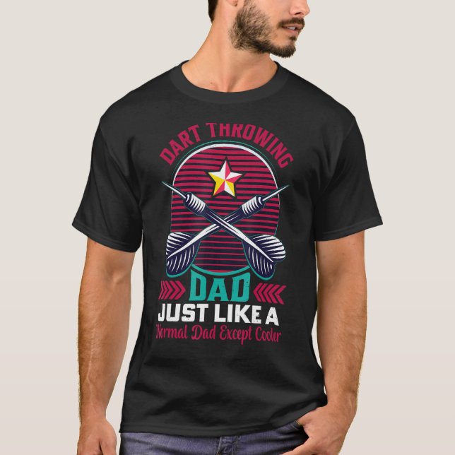 Camiseta Pai Dardo Jogando Pai Dart Player Dart Cl (Frente)