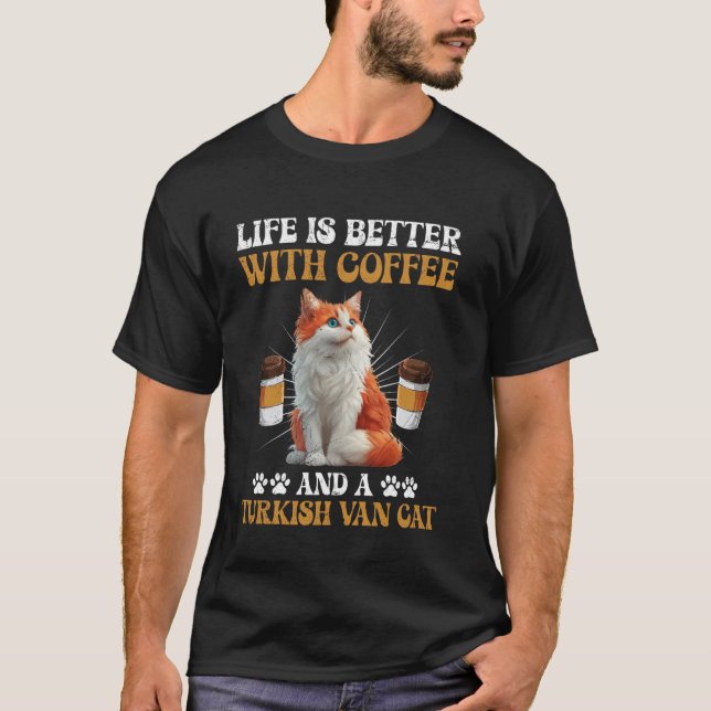 Camiseta Pai de Gato A VIDA É MELHOR COM CAFÉ E TURCO DE (Frente)