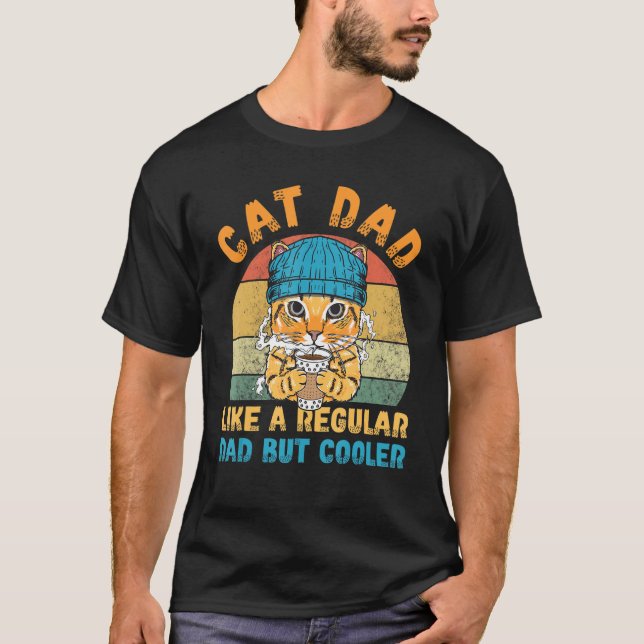 Camiseta Pai De Gato De Mens Como Um Pai Regular, Mas Uma V (Frente)