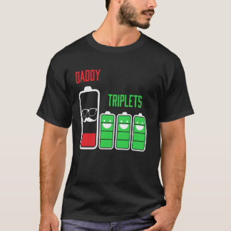Camiseta Pai de trigêmeos engraçado com bateria baixa