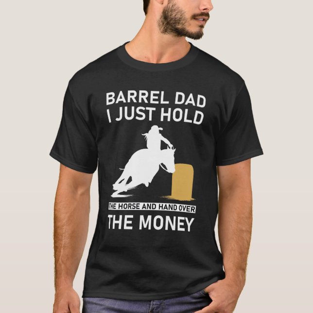 Camiseta Pai do Barril Eu Só Seguro o Cavalo e entrego  (Frente)