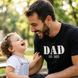 Camiseta Pai Estabeleceu Tipografia Branca Simples Preto