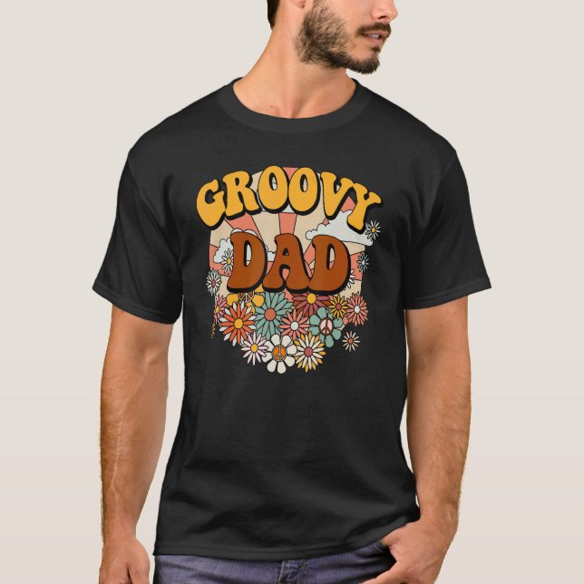Camiseta Pai Groovy Retro Correspondente Pai Flores Familia (Frente)