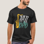 Camiseta Pai Jazz, Legal jogador saxofone da Vintage<br><div class="desc">Jogador Engraçado Saxofone do Pai Jazz. Orquestra retrorreflectora Vintage e design de fã de música jazz para aqueles tocando instrumento de latão em uma banda de música ou sinfonia. Legal mercadoria de amante de música clássica do jazz para saxofonista, músico e artista. Perfeito para professor de saxofone, fã de orquestra...</div>