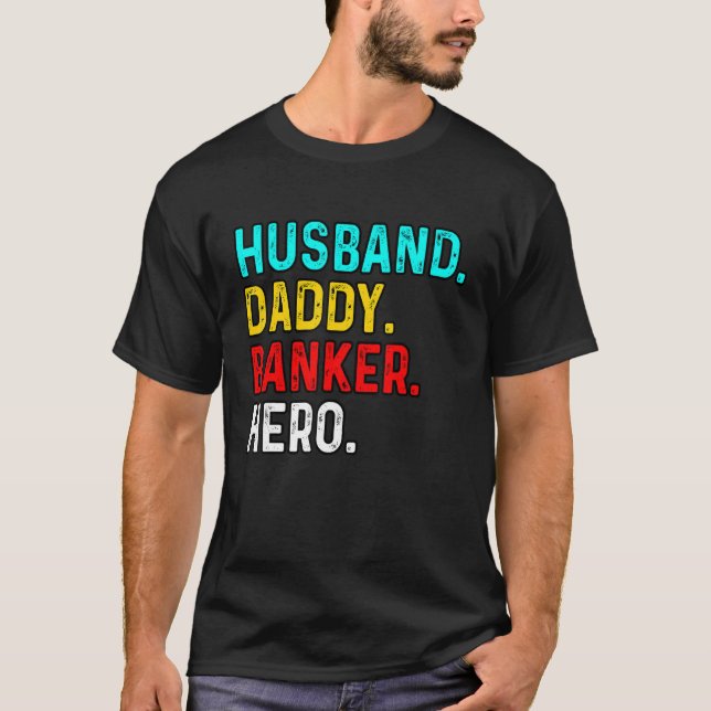 Camiseta Pai Marido Banker Hero Finance Bookkeeper Cashi (Frente)