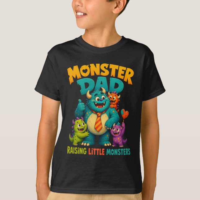 Camiseta Pai Monstro Criando Pequenos Monstros Pais Engraça (Frente)