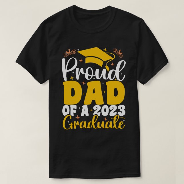 Camiseta Pai Orgulhoso De Uma Graduação Engraçada Por Forma (Frente do Design)