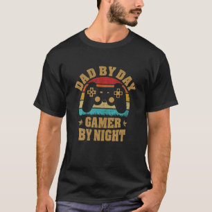 Camiseta Pai Por Dia Gamer Por Piadas Noturnas De Pai Engra