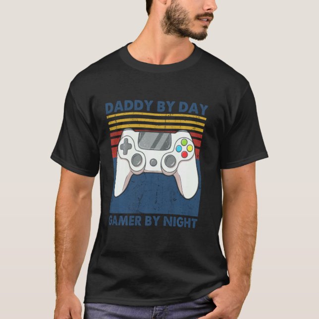 Camiseta Pai Por Dia Jogador Por Pai Noite Engraçado Jogos  (Frente)