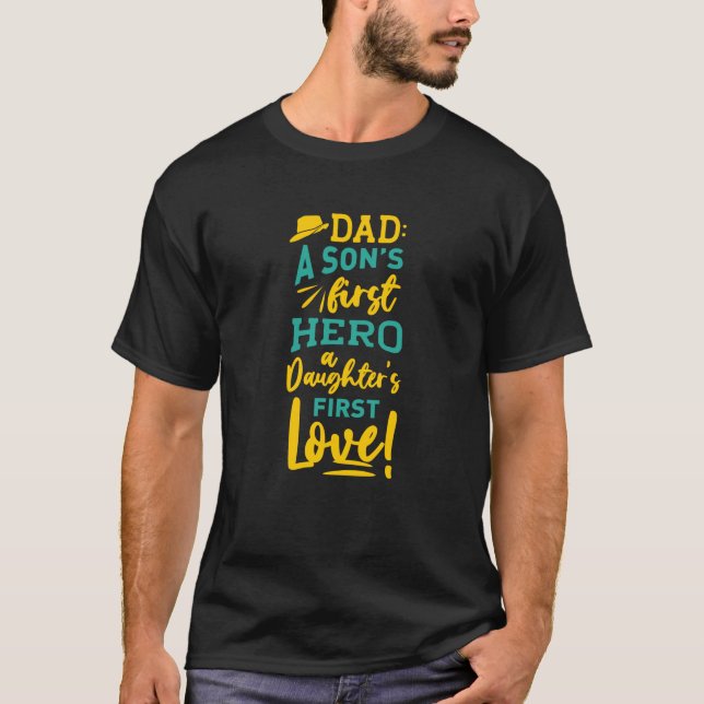 CAMISETA PAI SONS HERÓIS FILHAS PRIMEIRO AMOR (Frente)
