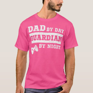 Camiseta Pai Vintage Por Dia Guardian Por Night Gamer Da