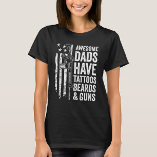 Camiseta Pais Fantásticos Têm Tatuagens Barras e Armas Pais