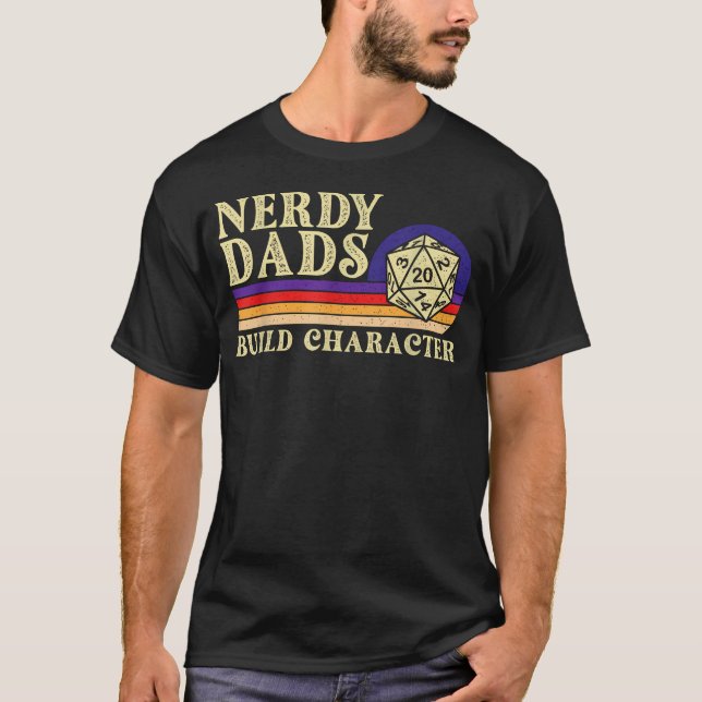 Camiseta Pais Intelectuais Constroem Carácter - Rpg de Mesa (Frente)