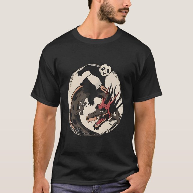 Camiseta Panda Andando Dragão Chinês (Frente)