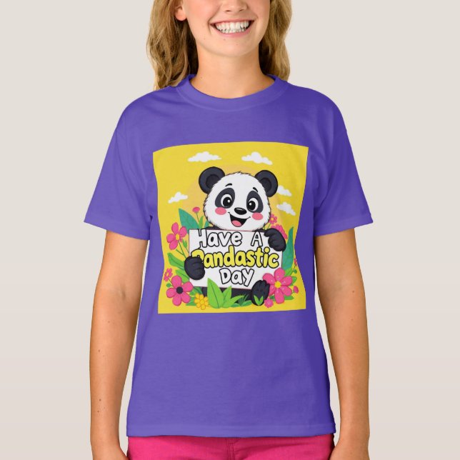 Camiseta Panda Bonita "Tenha Um Dia Pandástico" (Frente)