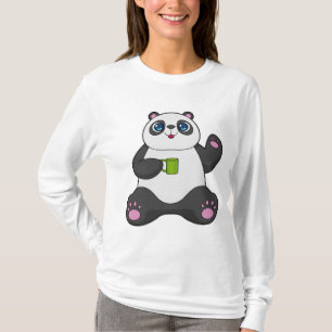 Camiseta Panda com caneca de café