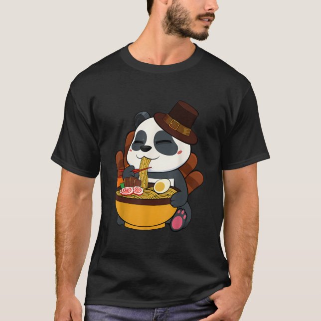 Camiseta Panda Comendo Ra Dia de Ação de Graças Comida Japo (Frente)