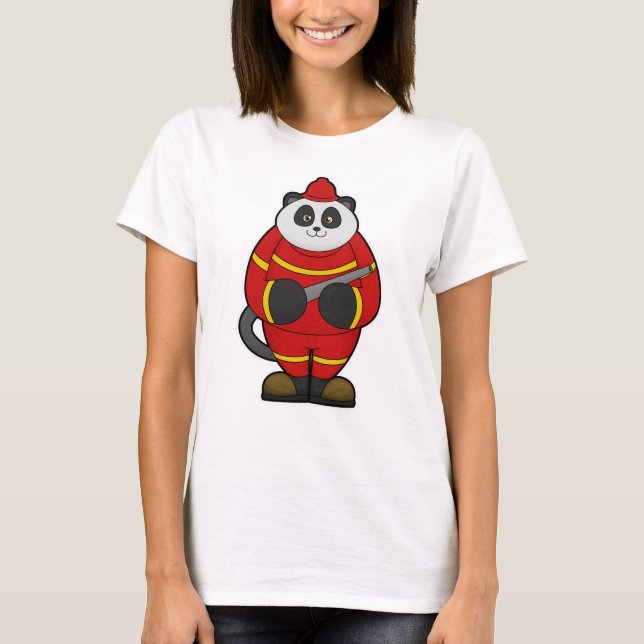 Camiseta Panda como bombeiro com mangueira (Frente)
