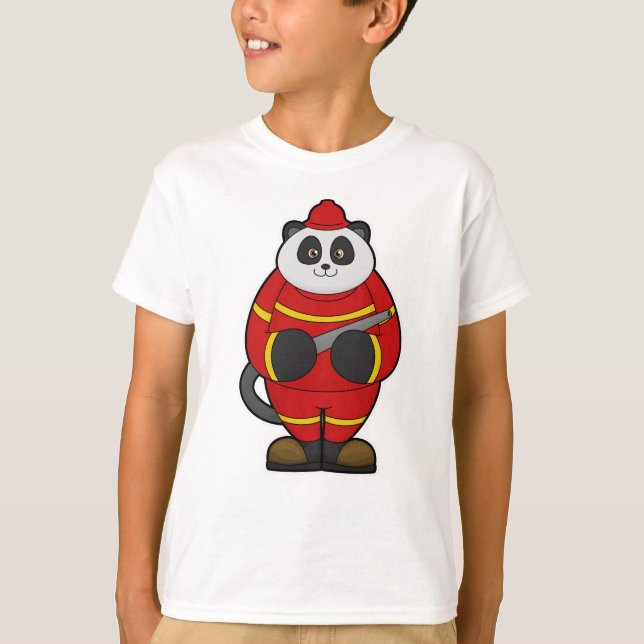 Camiseta Panda como bombeiro com mangueira (Frente)