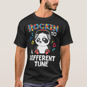 Camiseta Panda de conscientização sobre autismo tocando uma