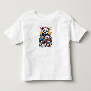 Camiseta Panda Fofo Dirigindo Carro de Brinquedo Com Salpic