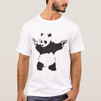 Camiseta Panda Holding Armas 2014 - Grafite Banksy