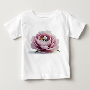 Camiseta Panda Miniatura Descansando em Peônia Cheia de Orv