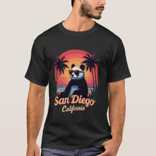 Camiseta Panda Retro com Óculos de Sol San Diego Zoológico