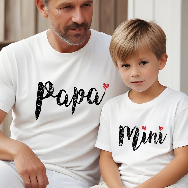 Camiseta Papá Bonito E Mini Roteiro Divertido E Coração (Cute Papa And Mini Fun Script And Heart T-Shirt)