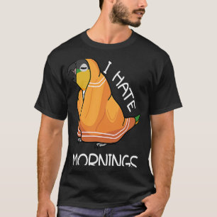Camiseta Papagaio Cansado Odeia Manhãs I Preto Caique