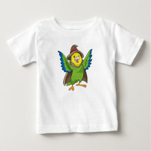Camiseta Papagaio como assistente com chapéu