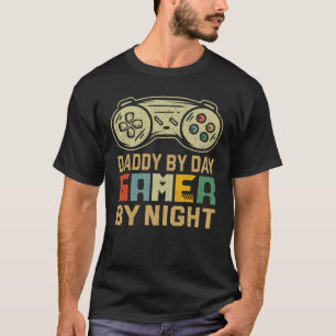 Camiseta Papai de Dia Jogador de Noite Piadas de Pai Divert