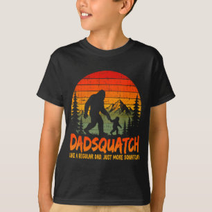 Camiseta Papai pé grande dadsquatch como um pai regular pai