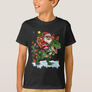 Camiseta Papais noeis Andando À Luz Da Árvore De Natal Do D