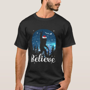 Camiseta Papais noeis Bigfoot Rock Roll Acredita no Xmas Di