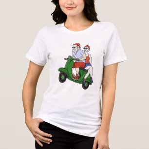 Camiseta Papais noeis e Sra. Claus andando em patinete