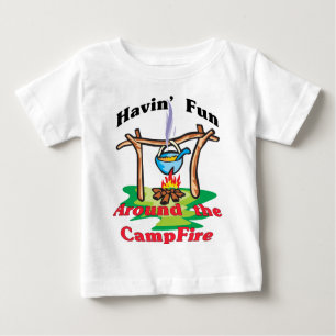 Camiseta Para Bebê Ao redor da Campfire